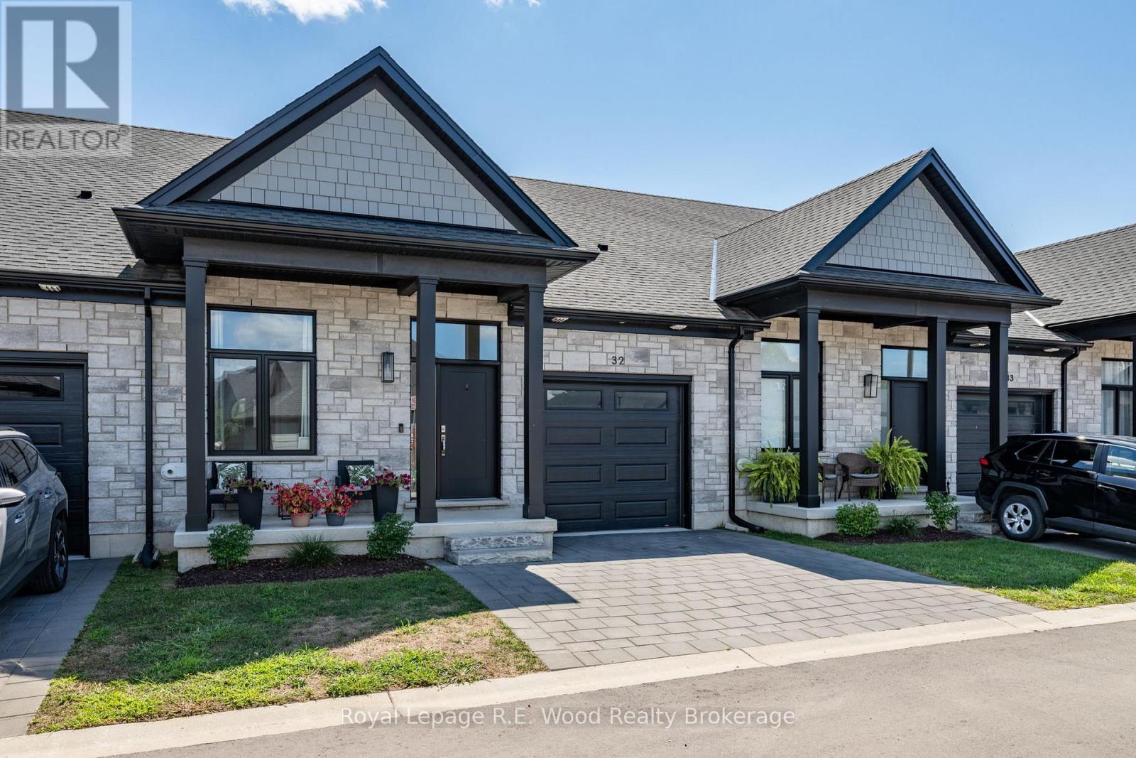 32 - 63 Compass Trail, Central Elgin, ON - Outdoor With Facade
