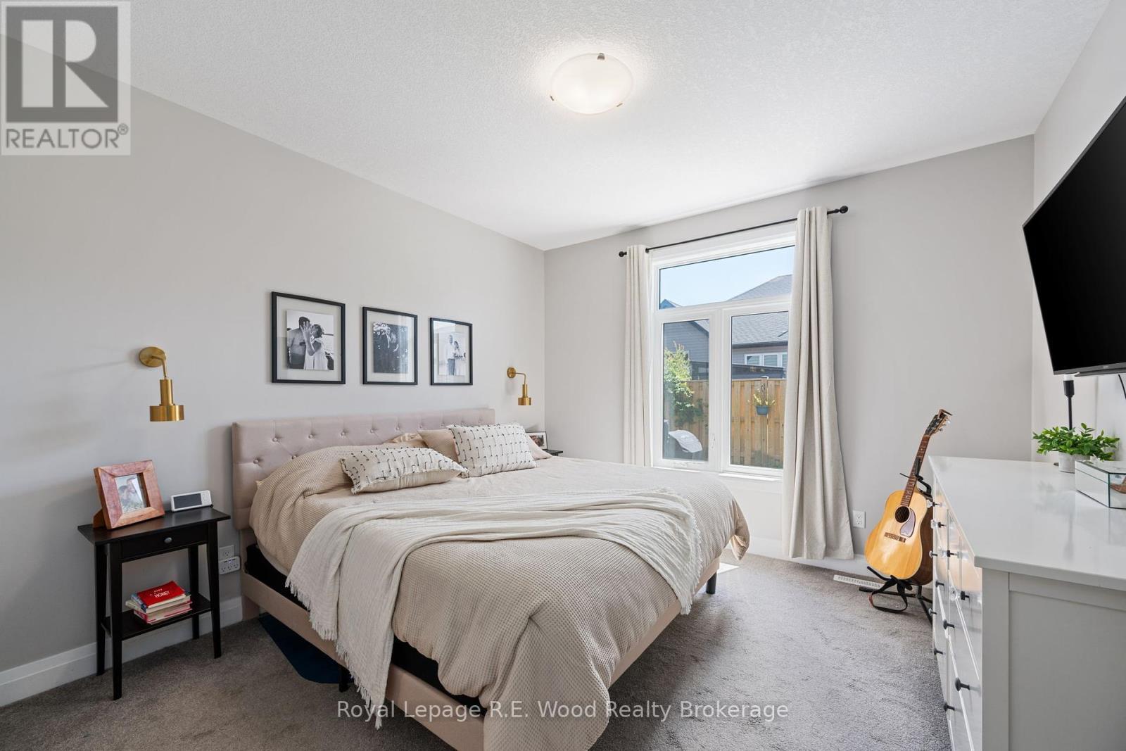 32 - 63 Compass Trail, Central Elgin, ON - Indoor Photo Showing Bedroom