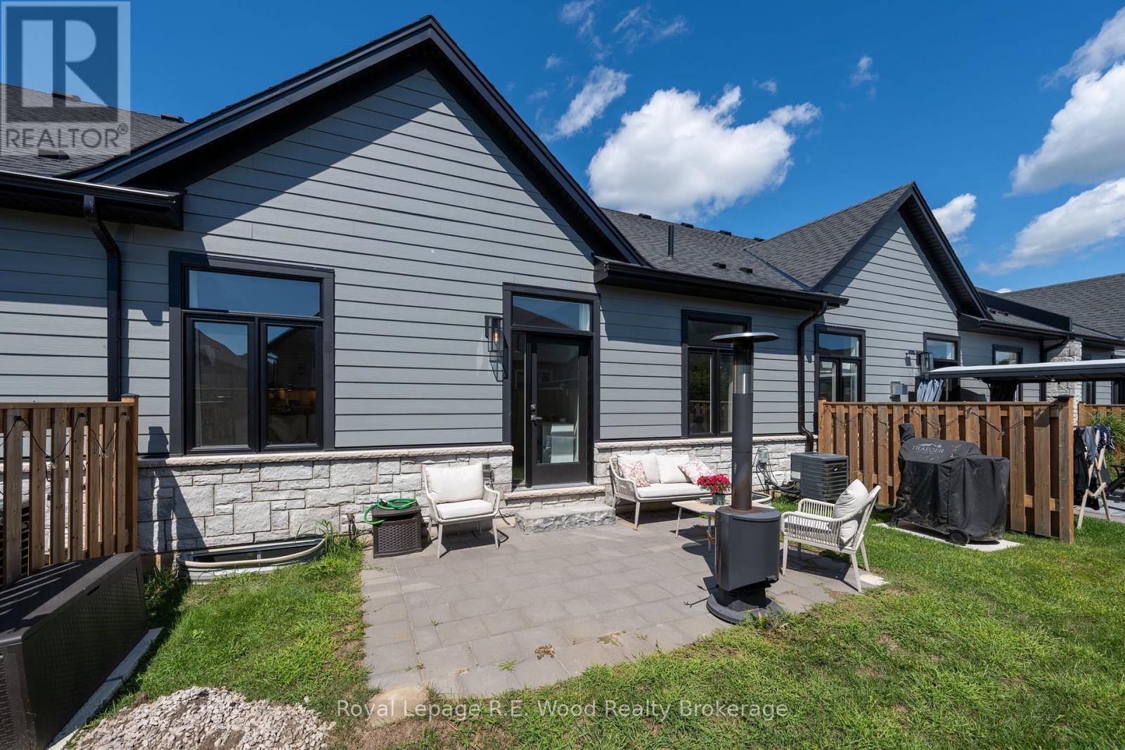 32 - 63 Compass Trail, Central Elgin, ON - Outdoor