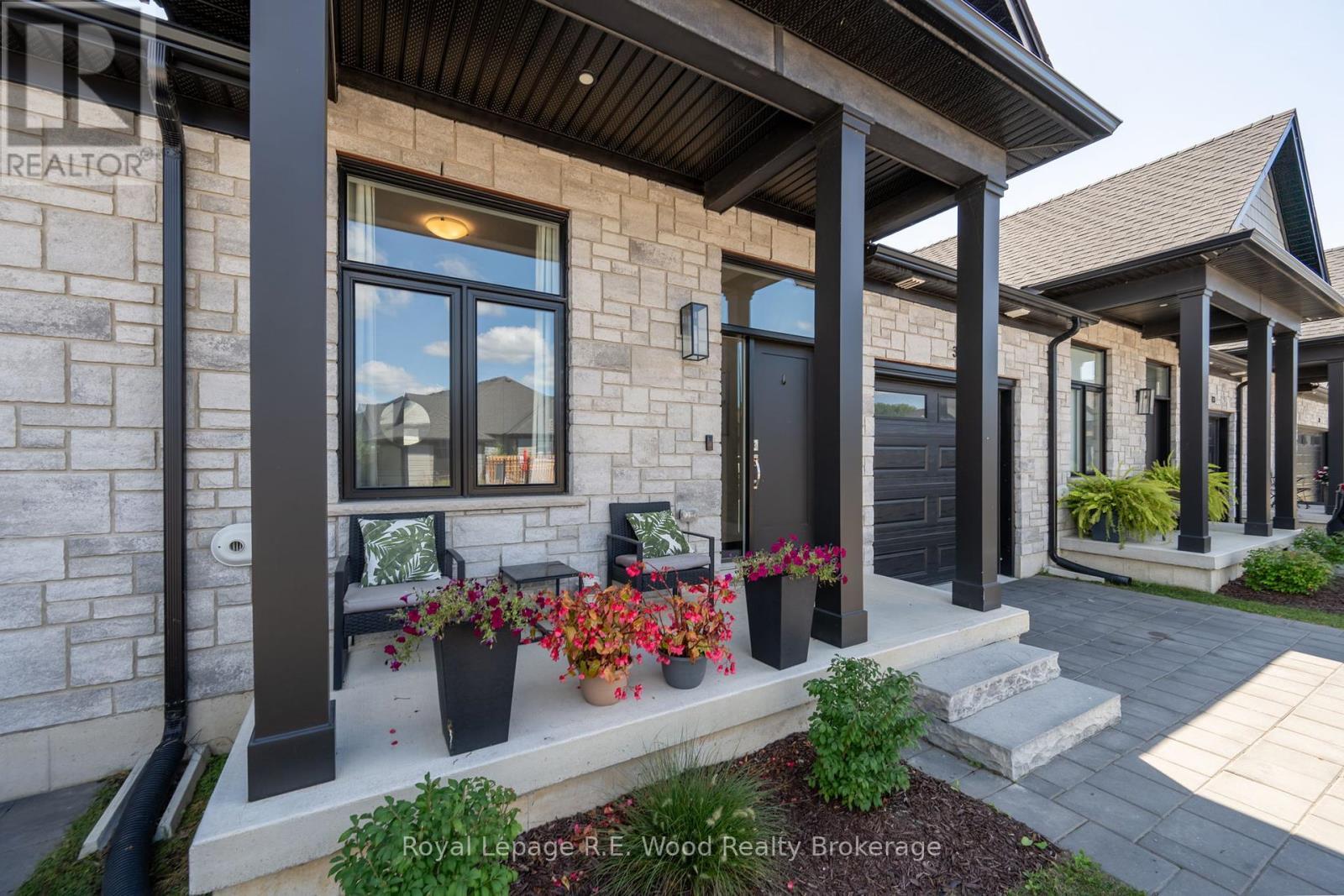 32 - 63 Compass Trail, Central Elgin, ON - Outdoor With Deck Patio Veranda