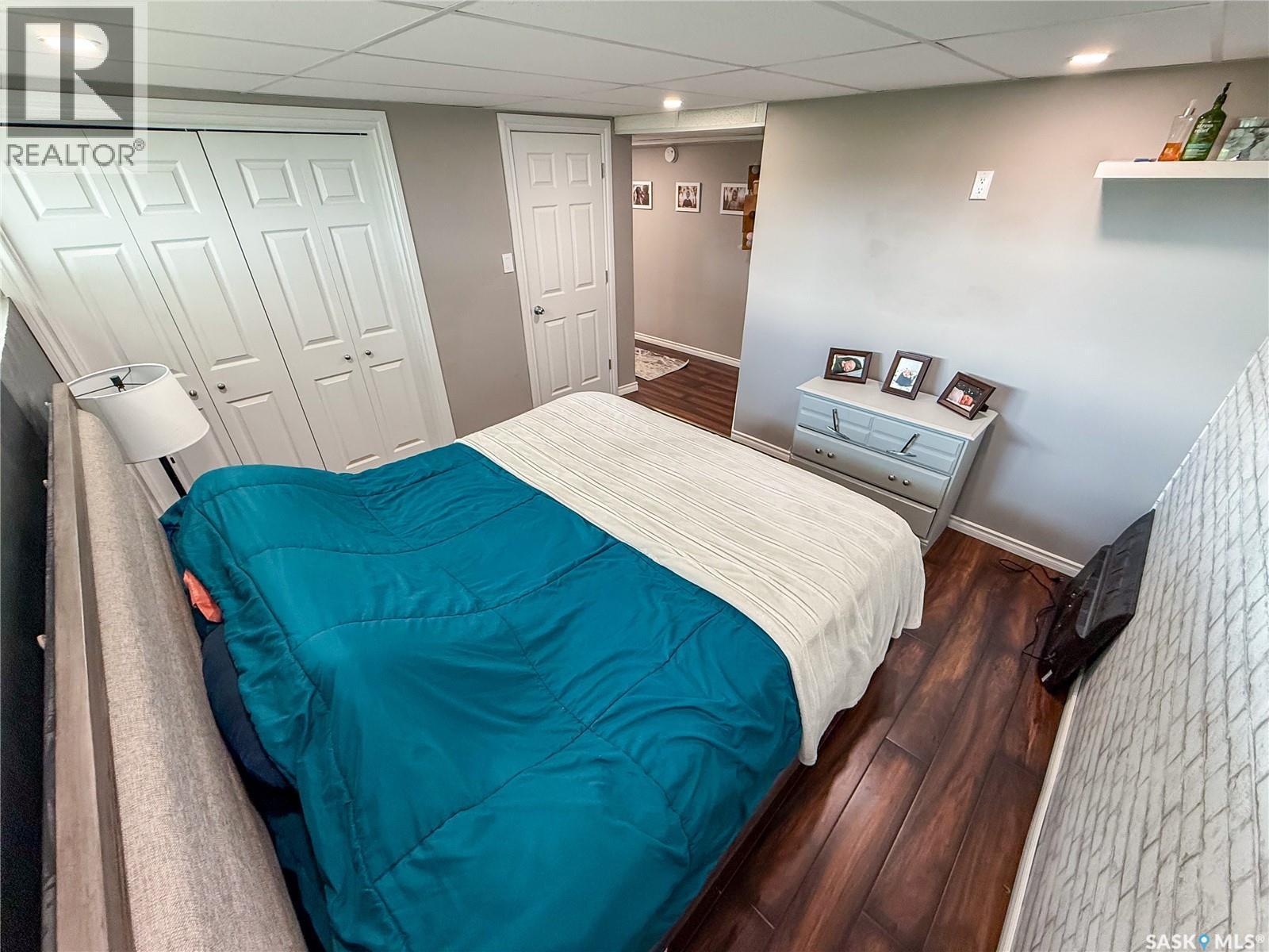 102 Claustre Avenue, Maple Creek, SK - Indoor Photo Showing Bedroom