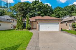 Double garage w/ 4 car driveway -
