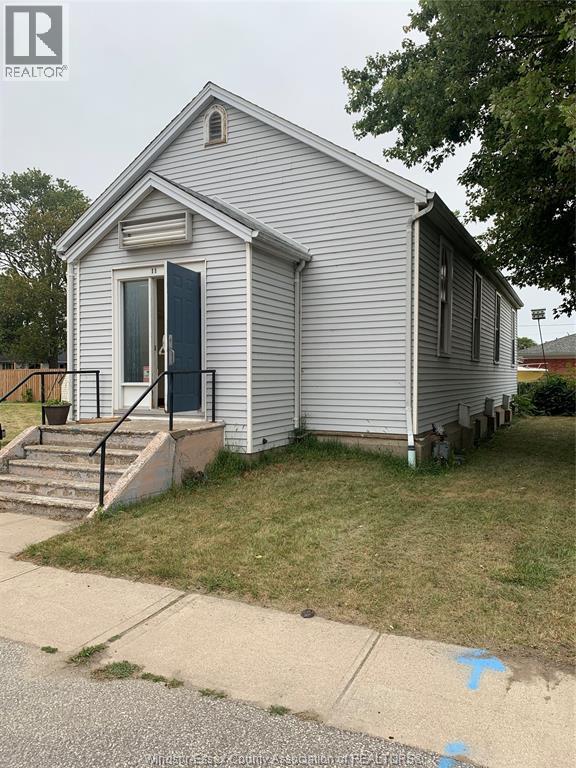 11 Victoria Street, Wheatley, ON