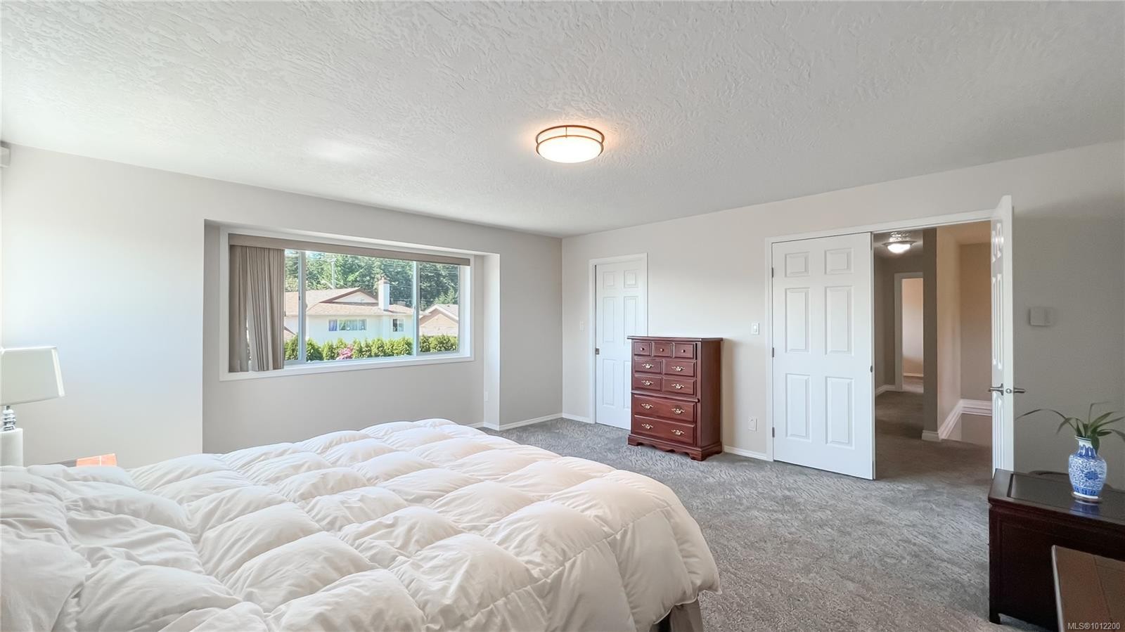 1016 Adeline Pl, Saanich, BC