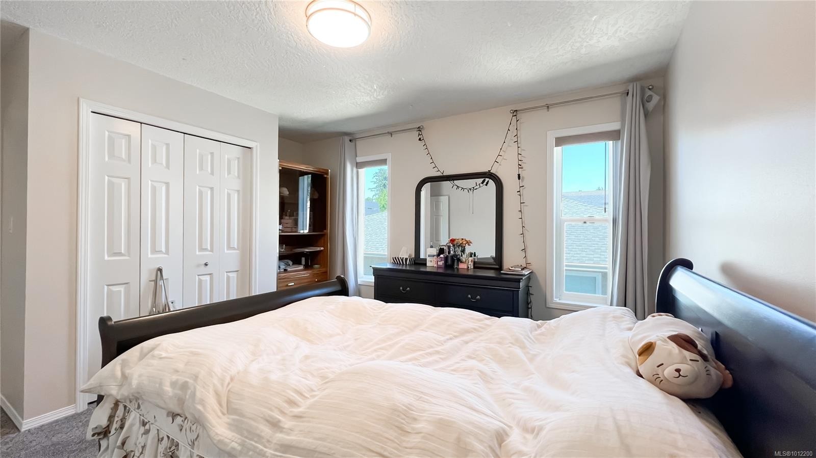 1016 Adeline Pl, Saanich, BC