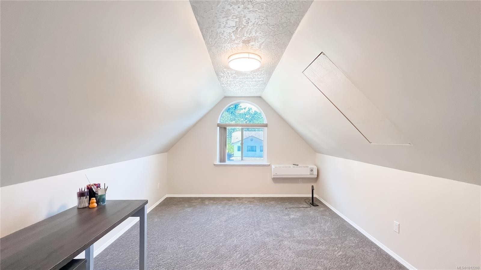 1016 Adeline Pl, Saanich, BC