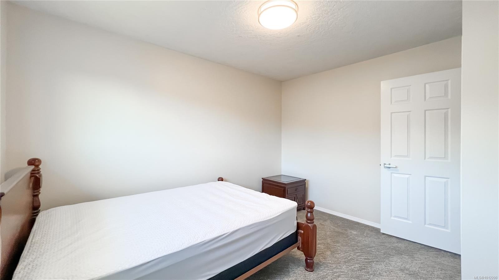 1016 Adeline Pl, Saanich, BC