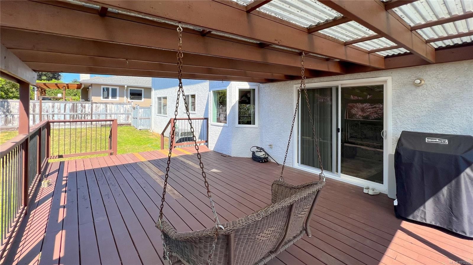 1016 Adeline Pl, Saanich, BC