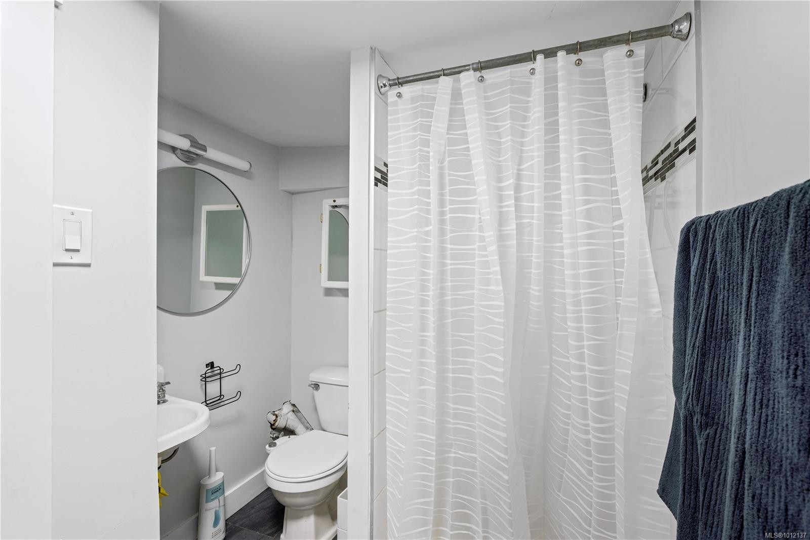 2545 Florence Lake Rd, Langford, BC