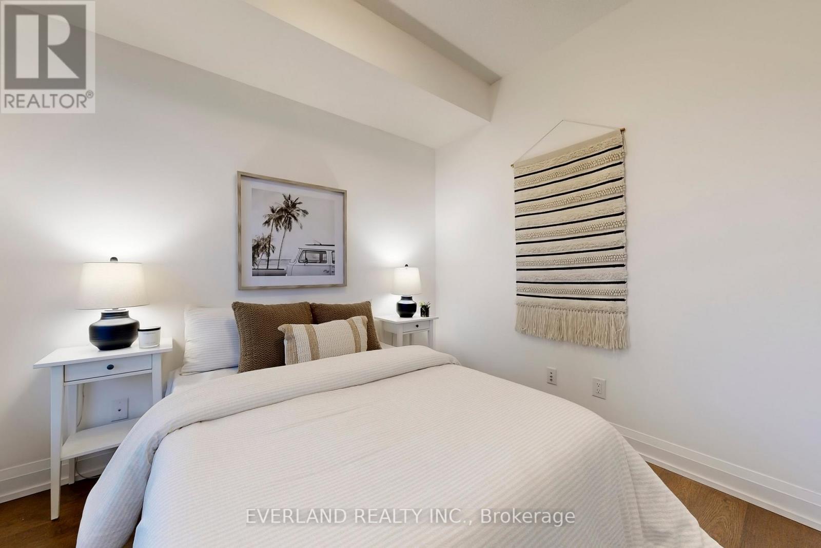 2710 - 2 Anndale Drive, Toronto, ON - Indoor Photo Showing Bedroom