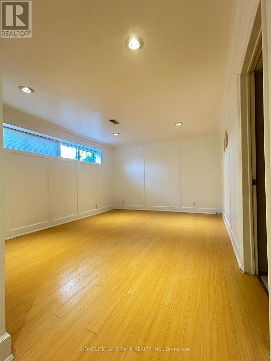 2749 Truscott Drive, Mississauga, ON - Indoor