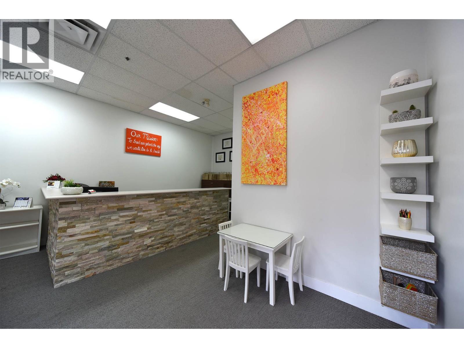 215 Lonsdale Avenue, North Vancouver, BC