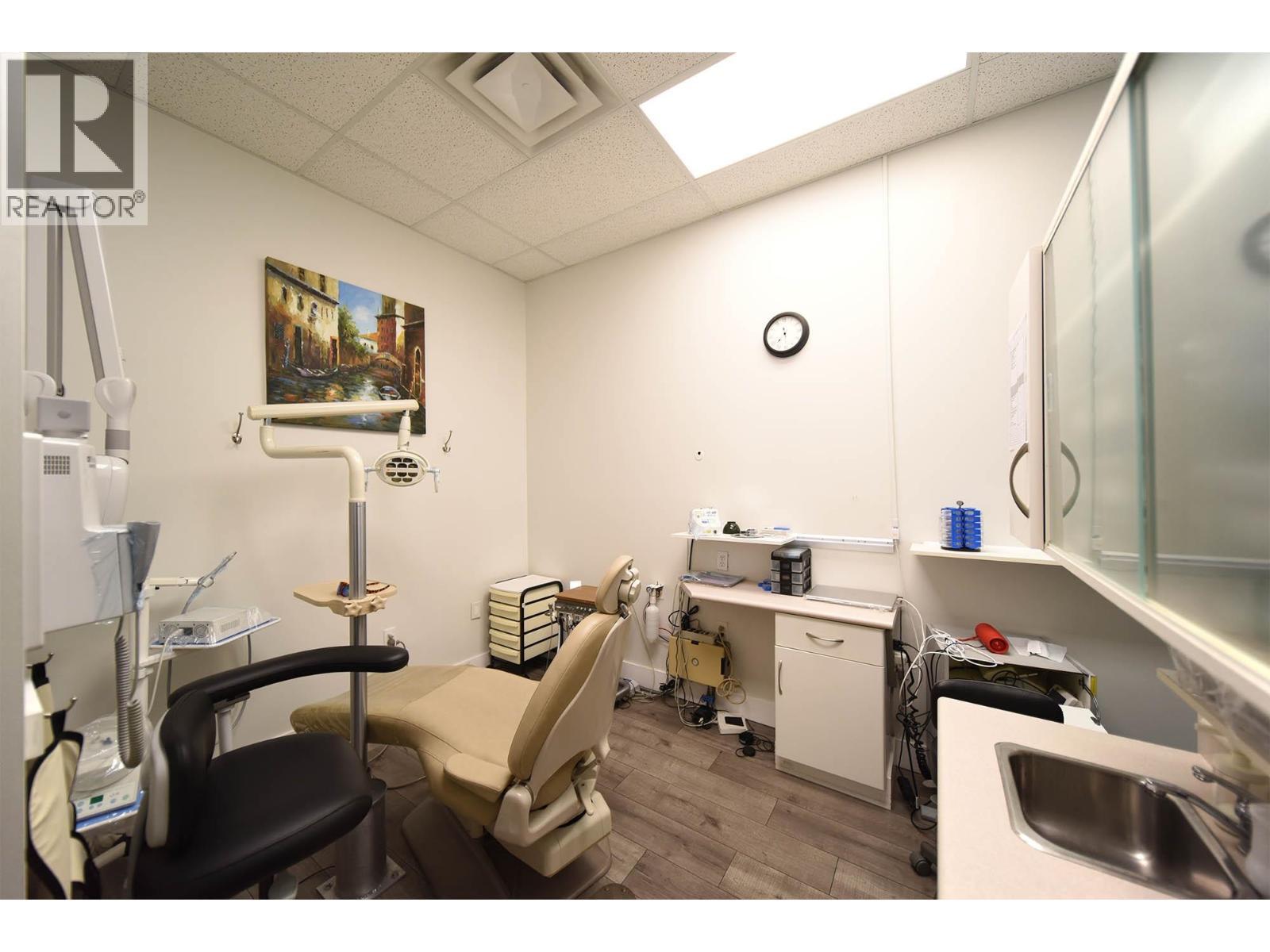 215 Lonsdale Avenue, North Vancouver, BC