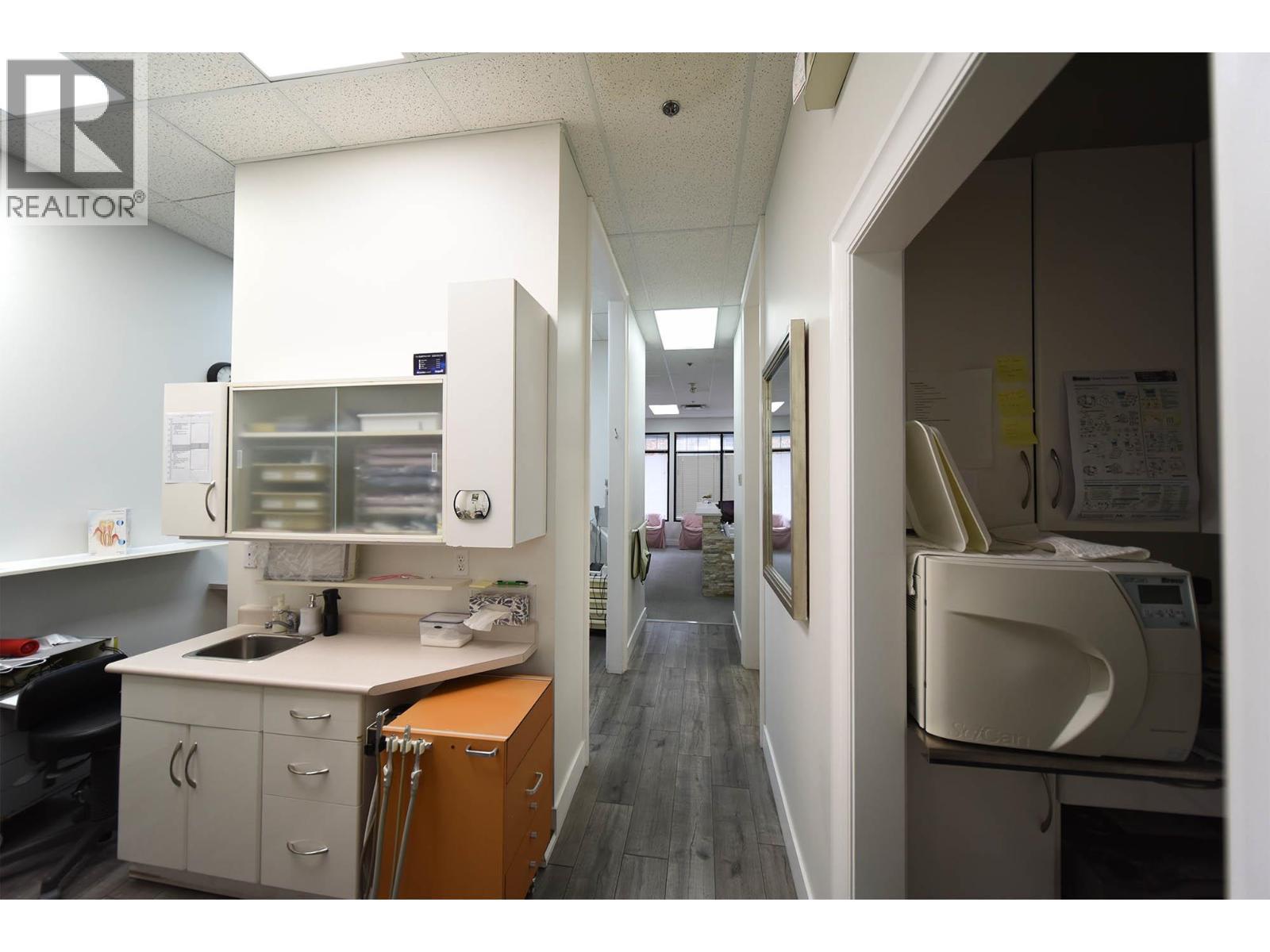 215 Lonsdale Avenue, North Vancouver, BC