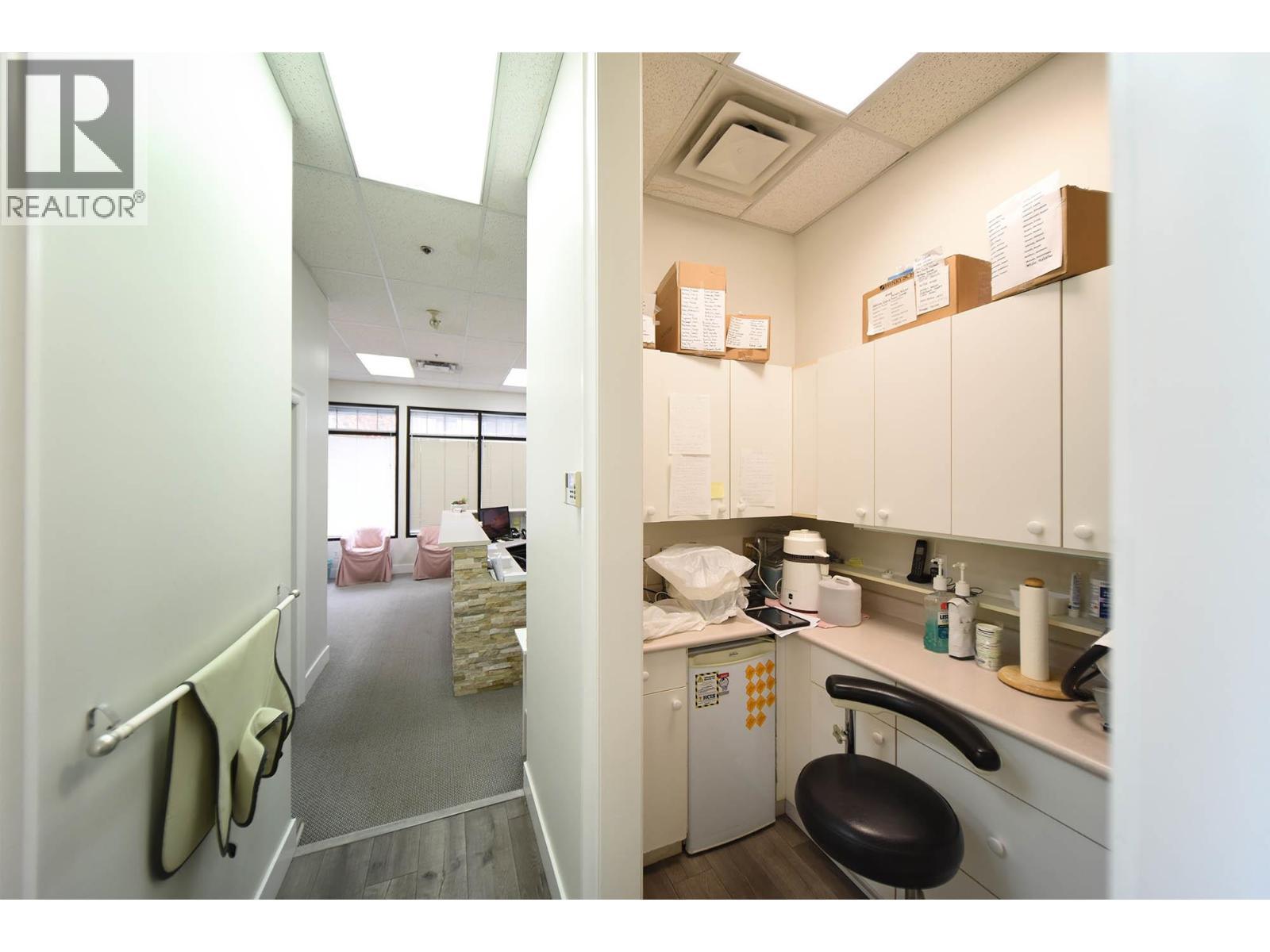 215 Lonsdale Avenue, North Vancouver, BC