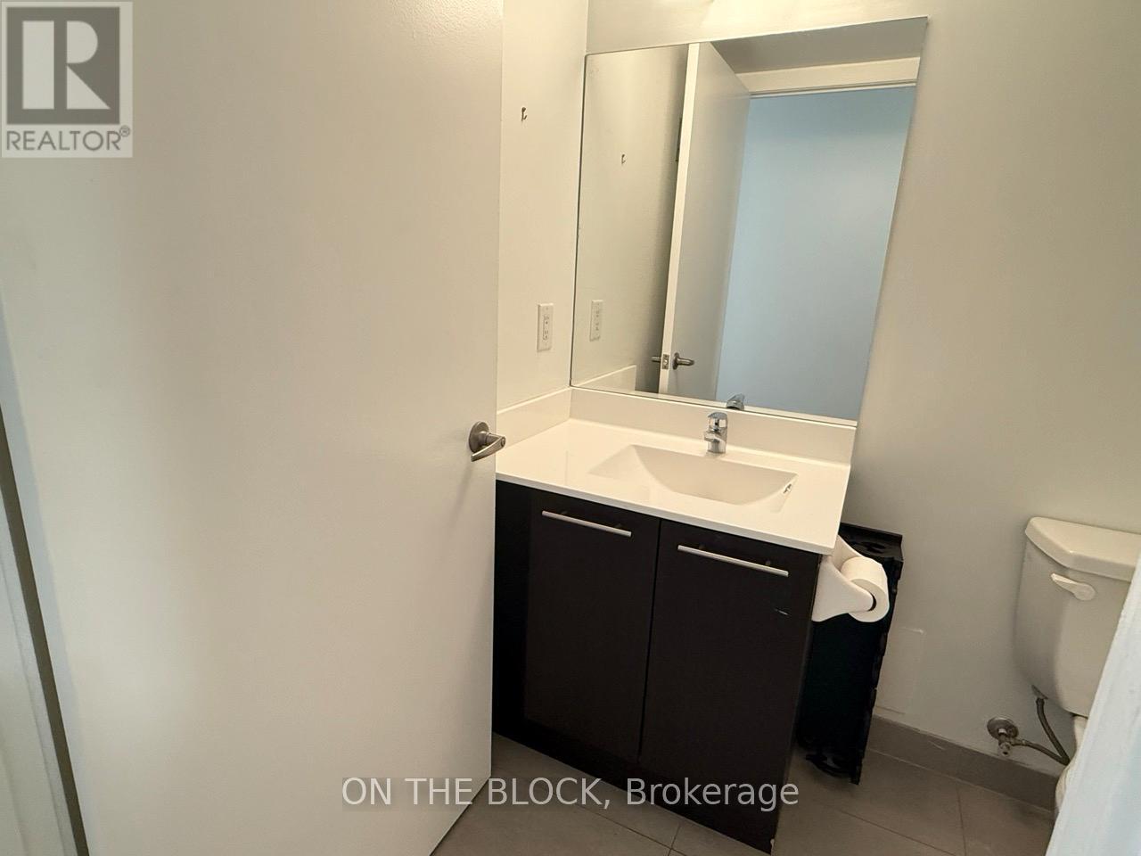 Powder Room - 302 - 38 Joe Shuster Way, Toronto, ON - Indoor Photo Showing Bathroom