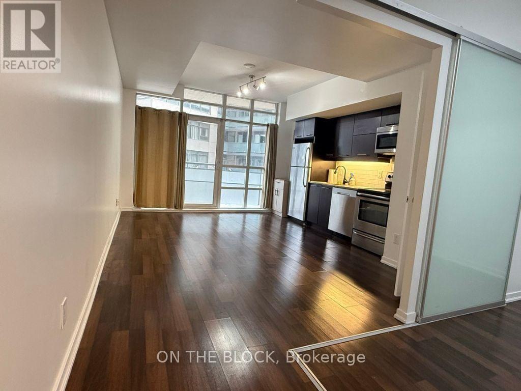 302 - 38 Joe Shuster Way, Toronto, ON - Indoor