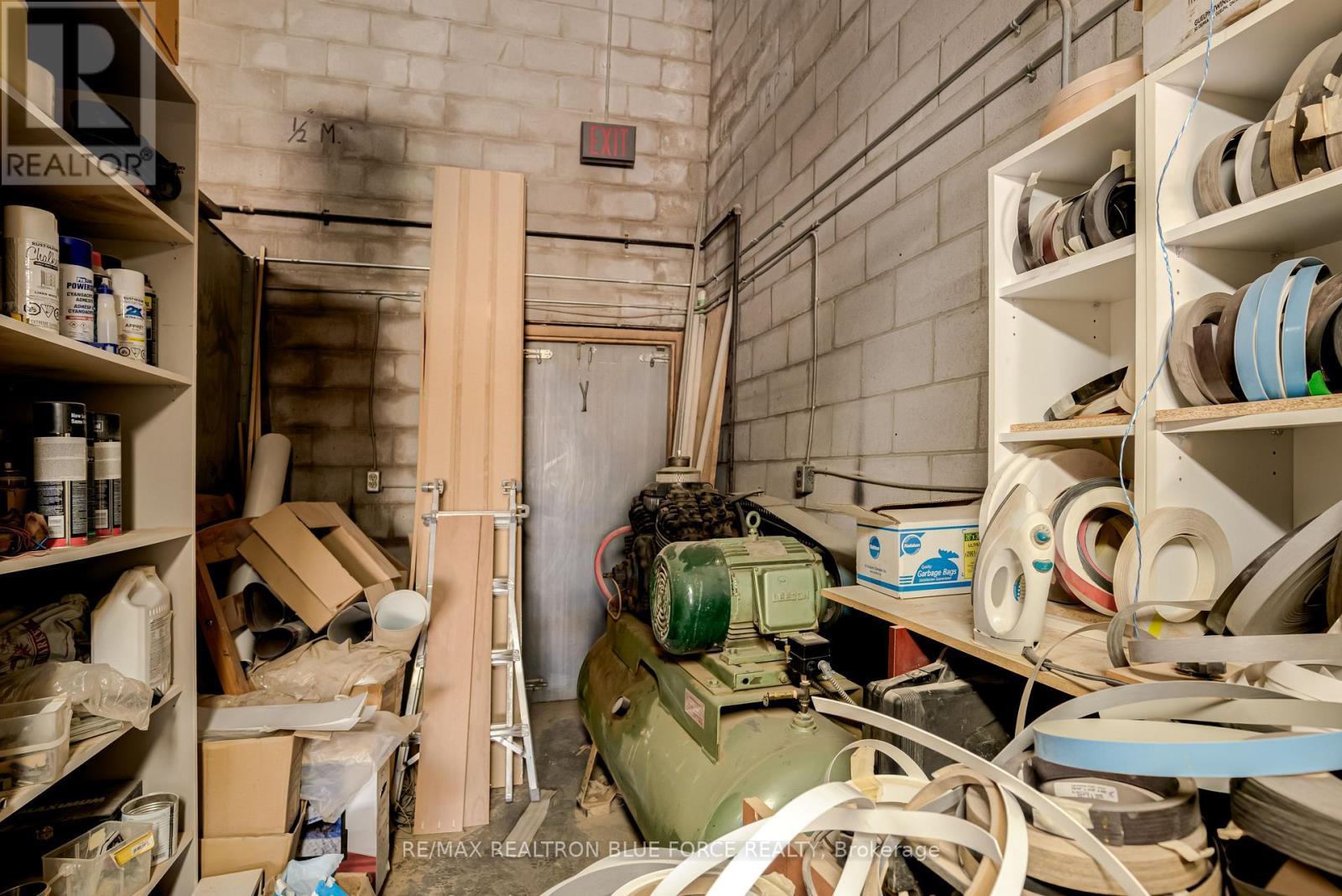 8 - 170 Finchdene Square, Toronto, ON