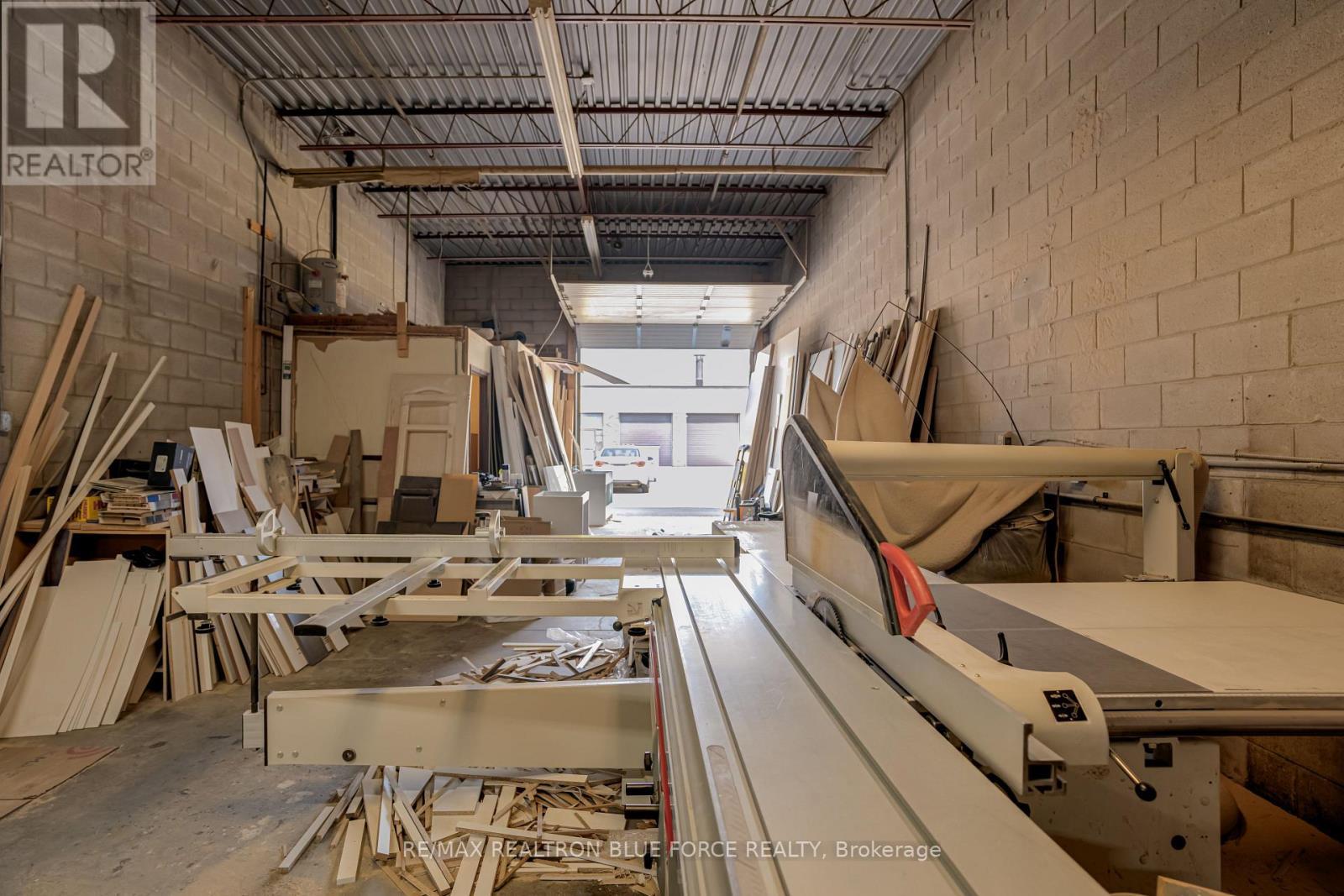 8 - 170 Finchdene Square, Toronto, ON