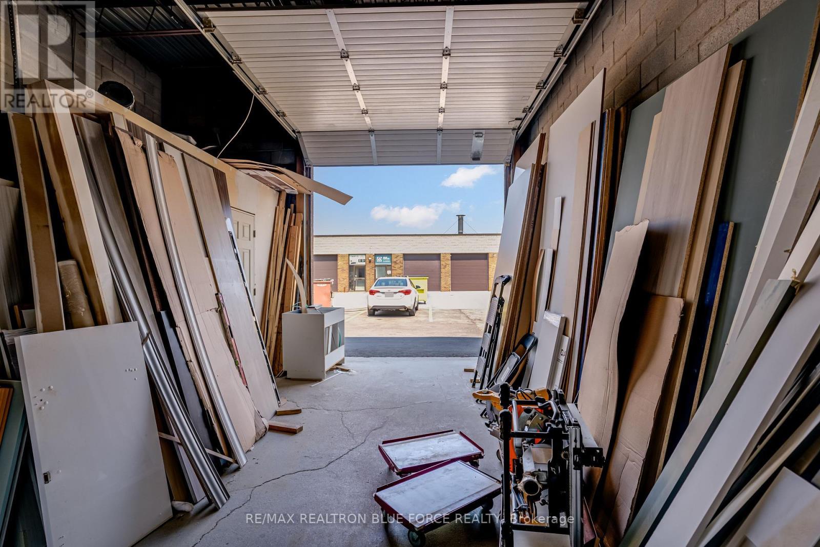 8 - 170 Finchdene Square, Toronto, ON