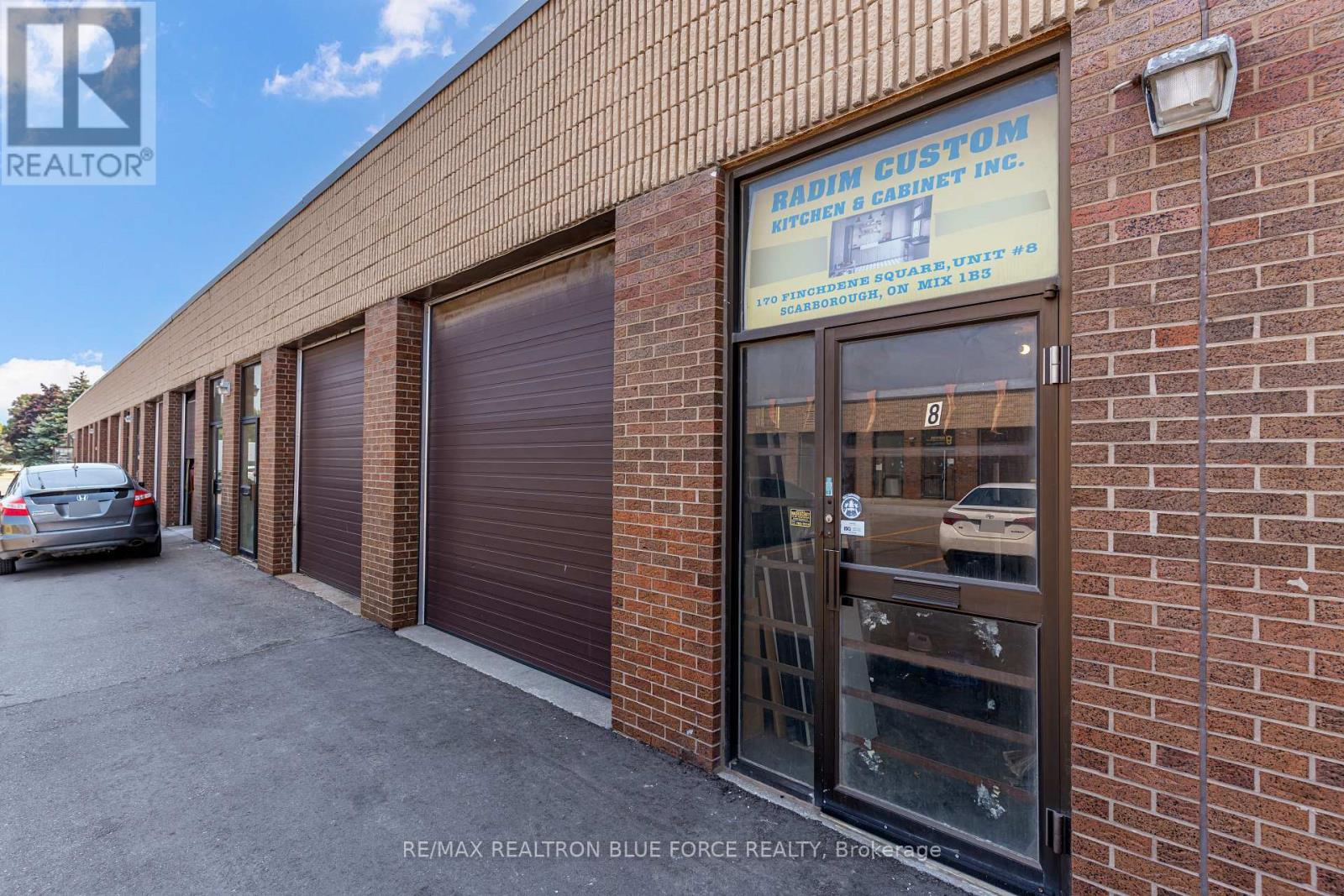 8 - 170 Finchdene Square, Toronto, ON