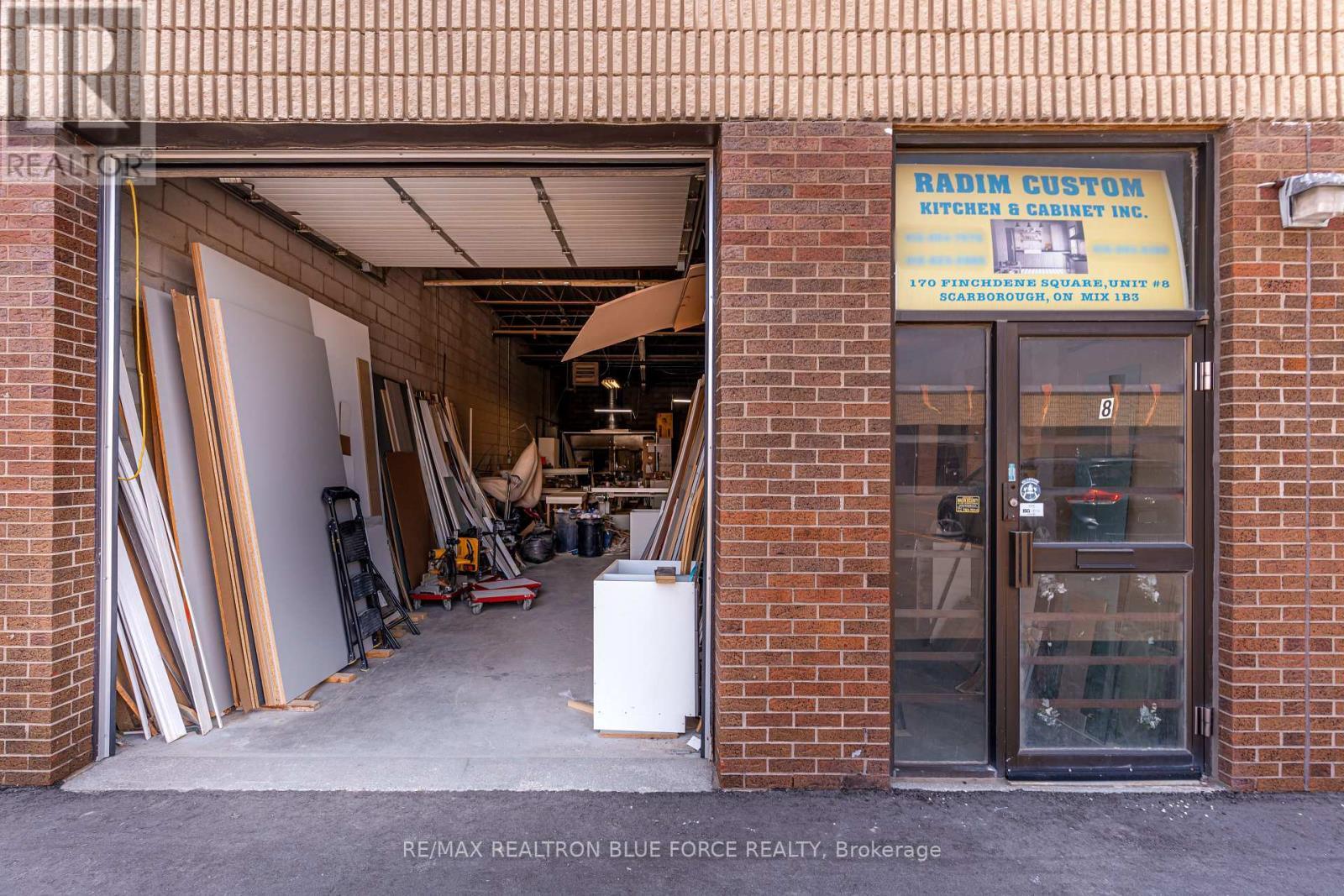 8 - 170 Finchdene Square, Toronto, ON