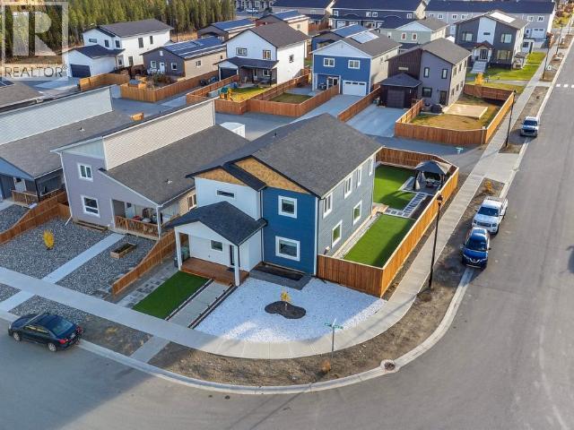 212 Neecheah Street, Whitehorse, YT - Outdoor