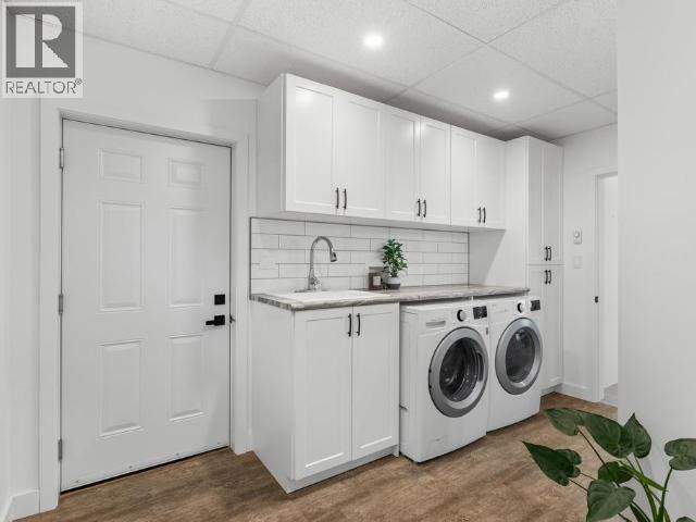 212 Neecheah Street, Whitehorse, YT - Indoor Photo Showing Laundry Room