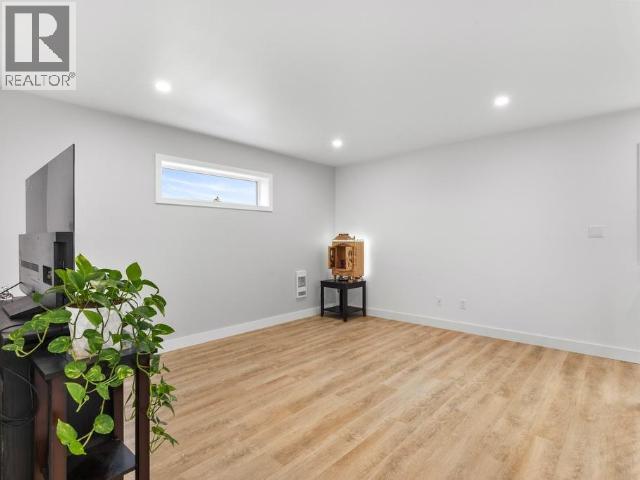 212 Neecheah Street, Whitehorse, YT - Indoor