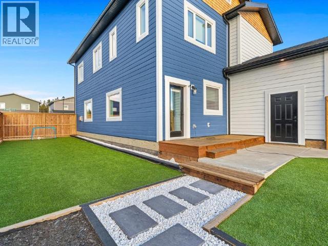 212 Neecheah Street, Whitehorse, YT - Outdoor With Exterior