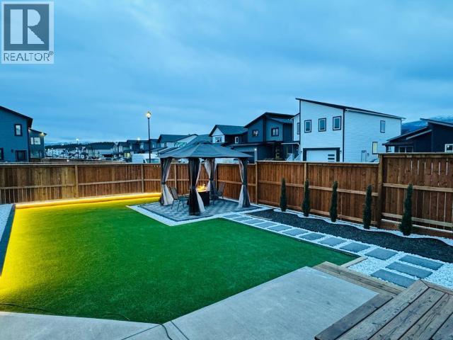 212 Neecheah Street, Whitehorse, YT - Outdoor