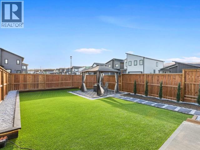 212 Neecheah Street, Whitehorse, YT - Outdoor With Backyard