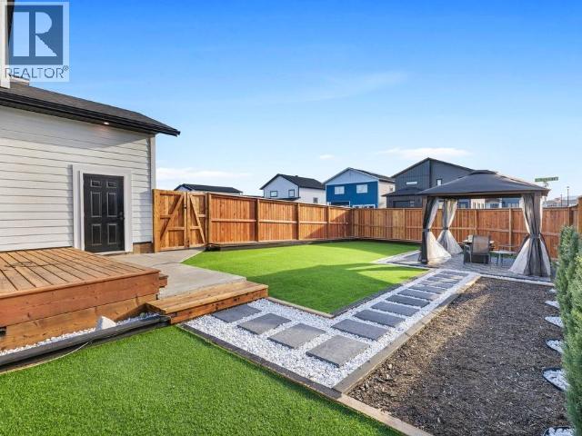 212 Neecheah Street, Whitehorse, YT - Outdoor