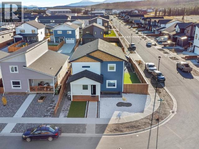 212 Neecheah Street, Whitehorse, YT - Outdoor