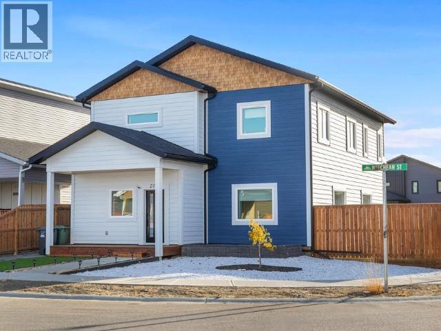 212 Neecheah Street, Whitehorse, YT - Outdoor With Exterior