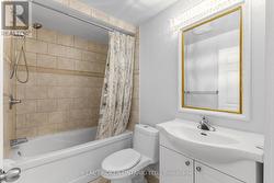 Lower level 4-piece bathroom -