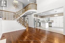 Family Room w/ 18' vaulted ceilings -