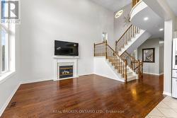 Family Room w/ gas firepl -