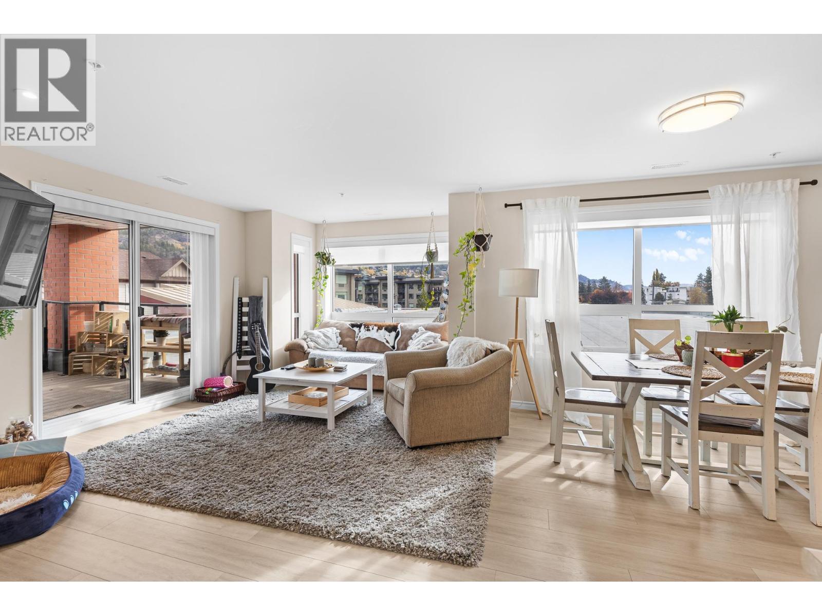 3362 Skaha Lake Road Unit# 307, Penticton, BC - Indoor Photo Showing Other Room