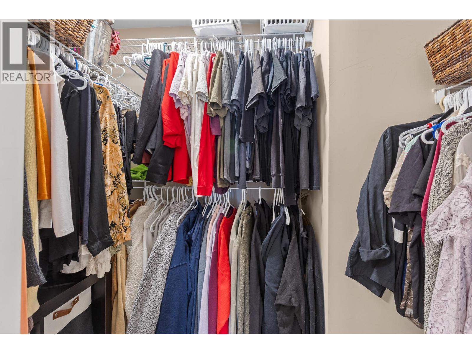 3362 Skaha Lake Road Unit# 307, Penticton, BC - Indoor With Storage