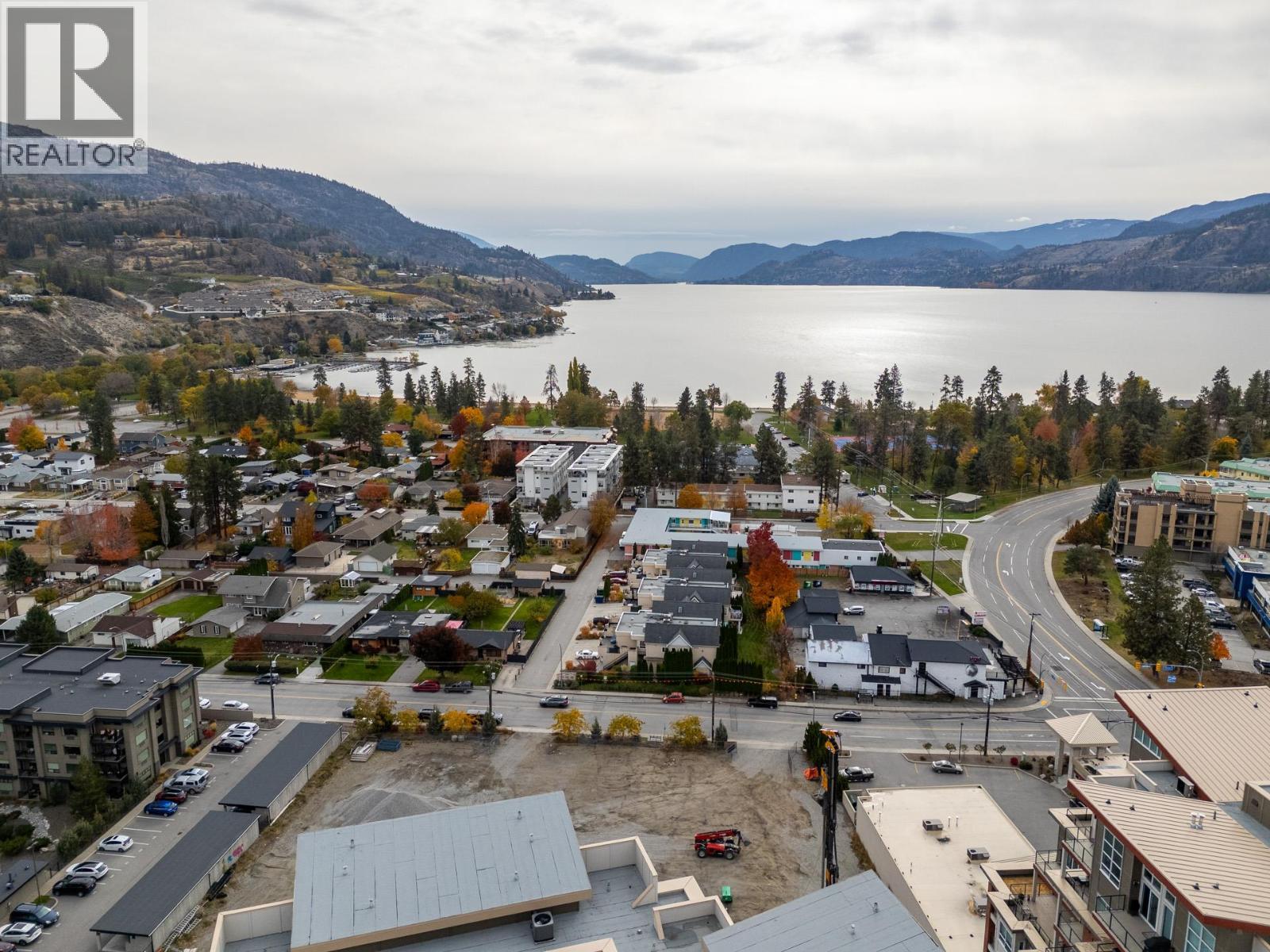 3362 Skaha Lake Road Unit# 307, Penticton, BC - Outdoor With Body Of Water With View