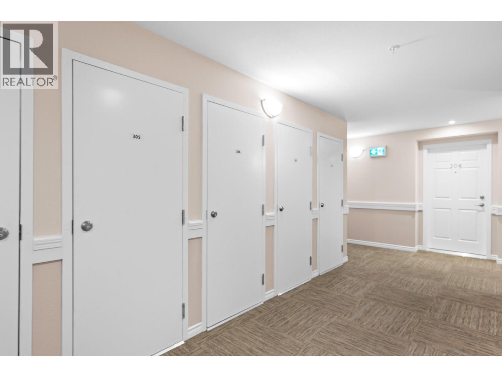 3362 Skaha Lake Road Unit# 307, Penticton, BC - Indoor Photo Showing Other Room