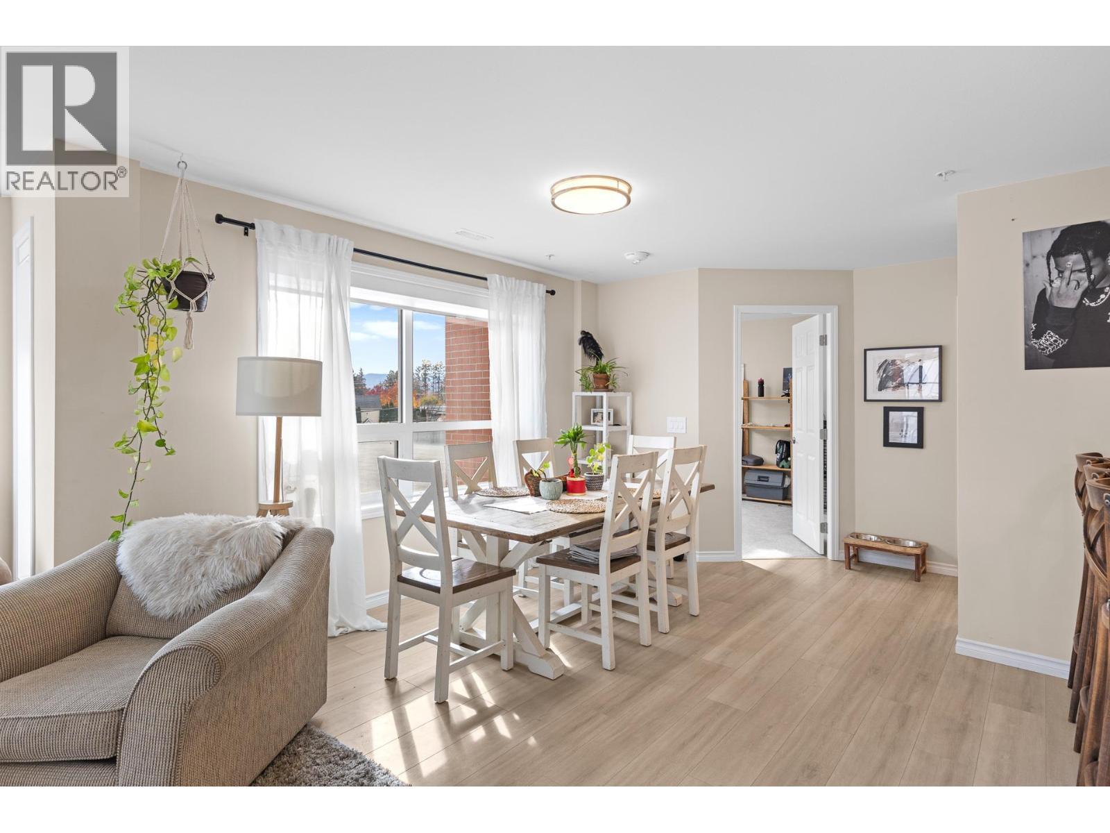 3362 Skaha Lake Road Unit# 307, Penticton, BC - Indoor Photo Showing Other Room