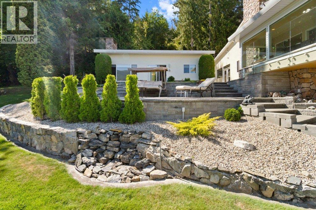 4842 Sunnybrae Canoe Point Road, Tappen, BC - Outdoor With Deck Patio Veranda