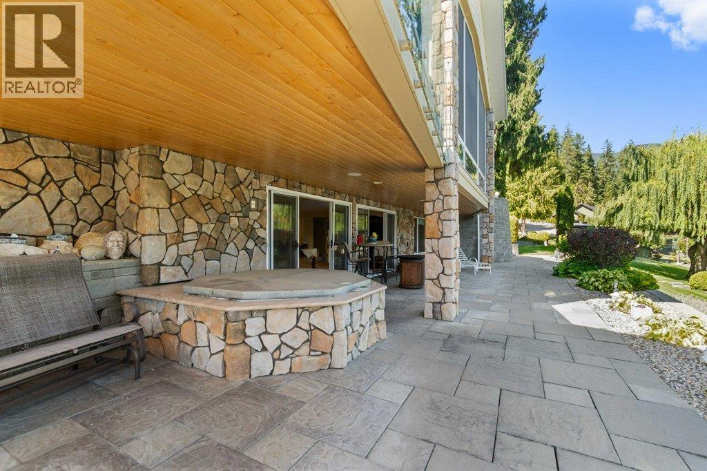 4842 Sunnybrae Canoe Point Road, Tappen, BC - Outdoor With Deck Patio Veranda