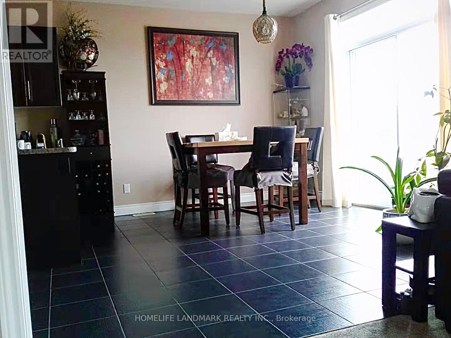 212 Westfield Place, Waterloo, ON - Indoor Photo Showing Dining Room