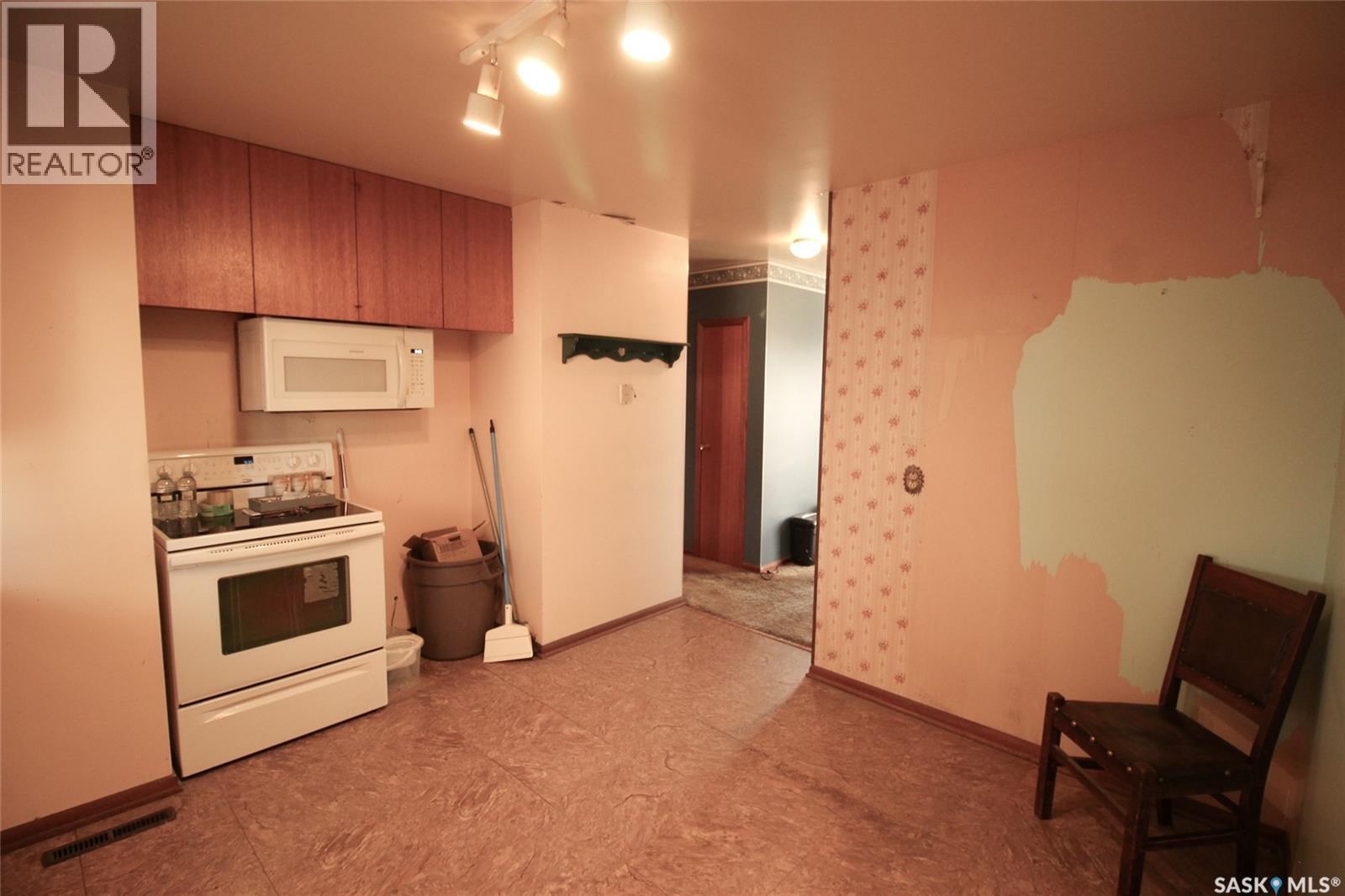 175 6Th Avenue W, Shaunavon, SK