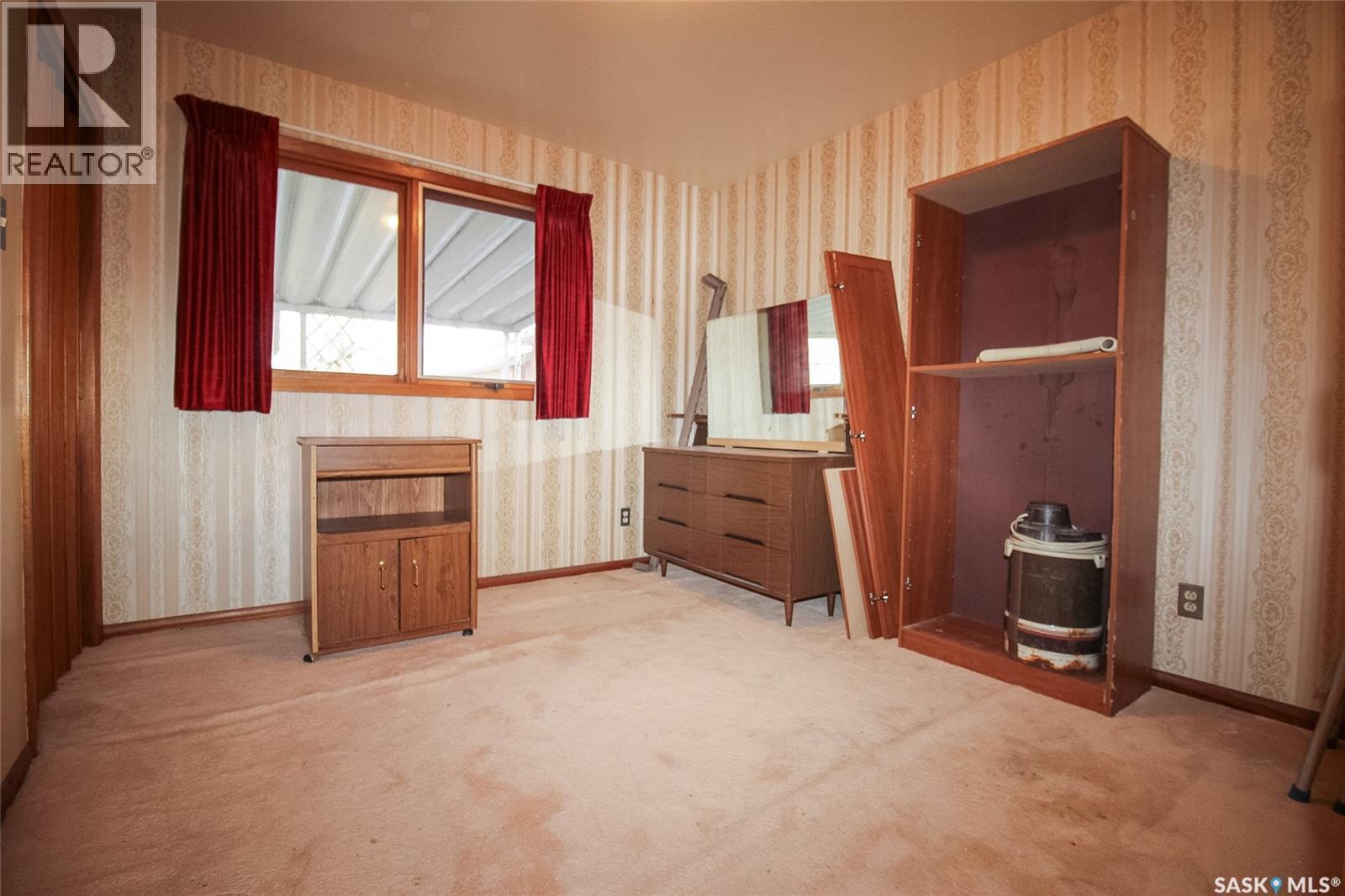 175 6Th Avenue W, Shaunavon, SK