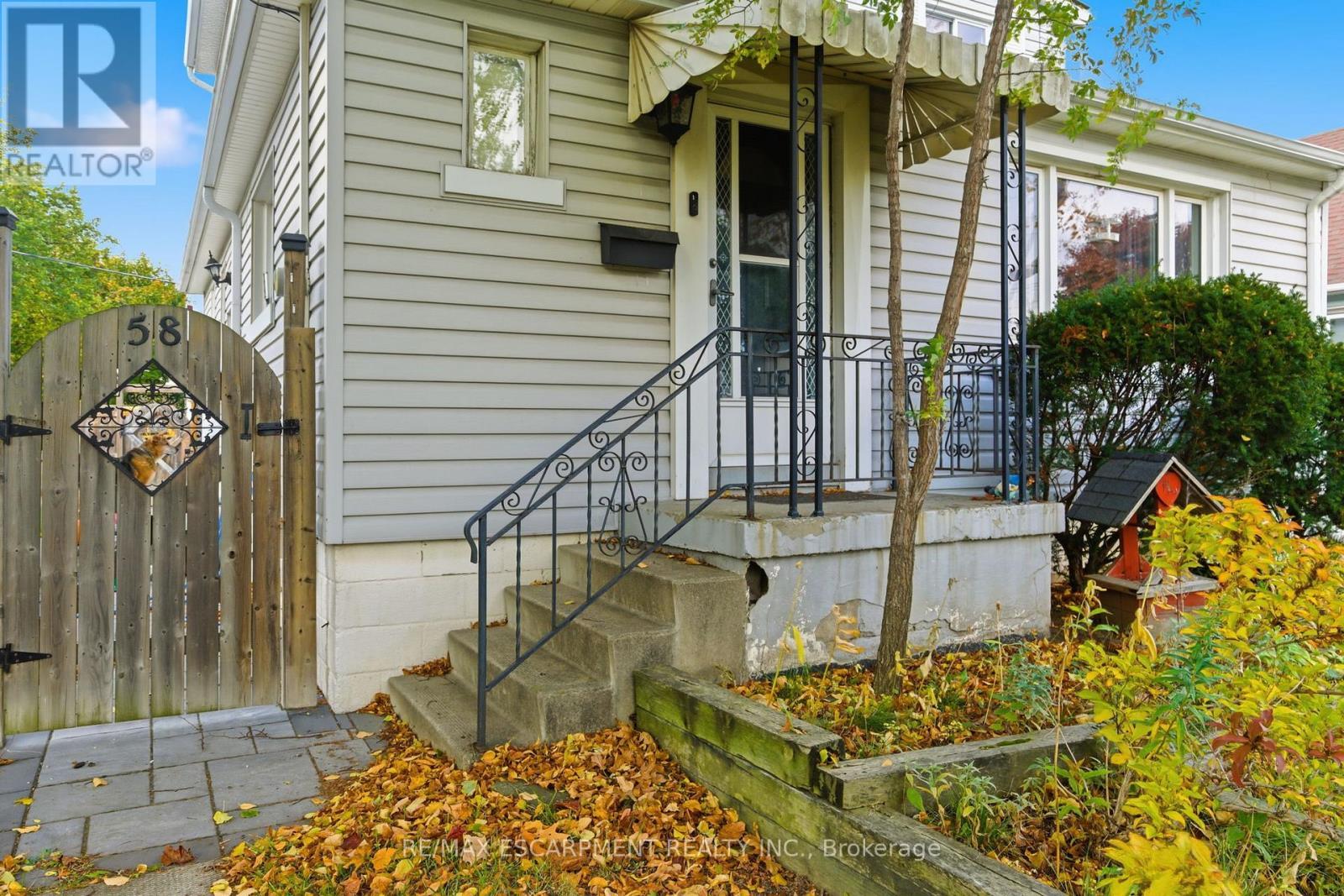 58 Seven Oaks Drive, Hamilton, ON - Outdoor