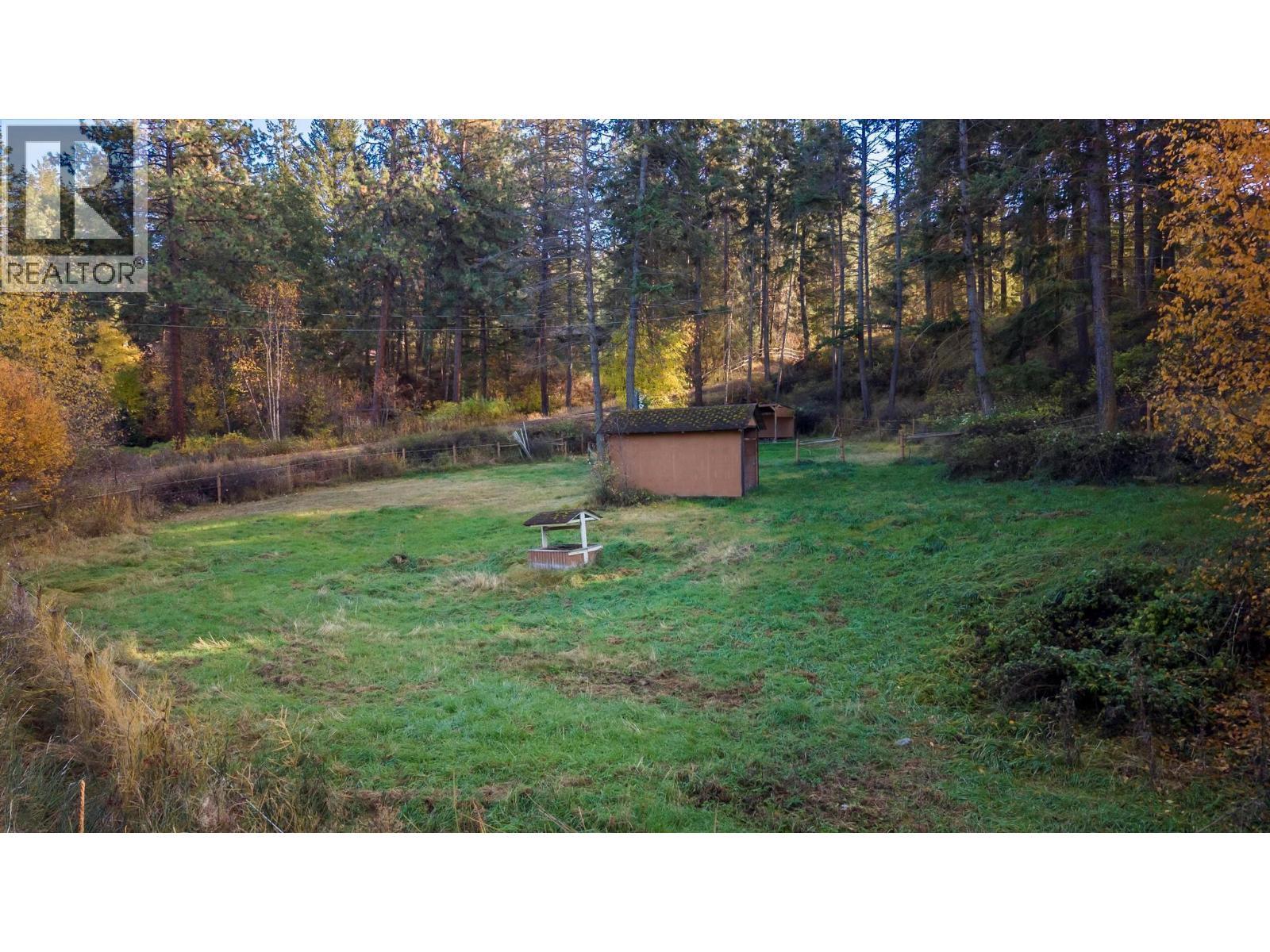 4019 Miller Road, Kelowna, BC - Outdoor